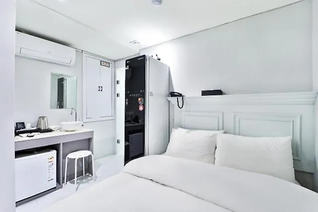 Lenis Seomyeon Motel Busan