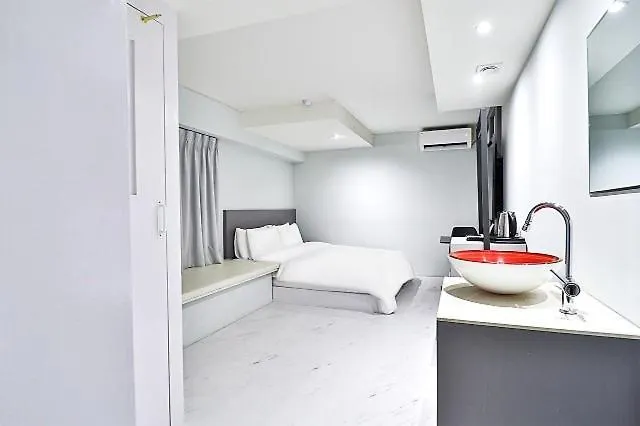Lenis Seomyeon * Busan