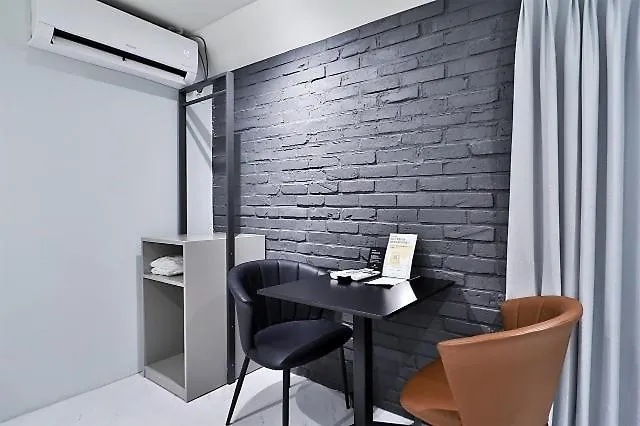 Lenis Seomyeon Motel Busan