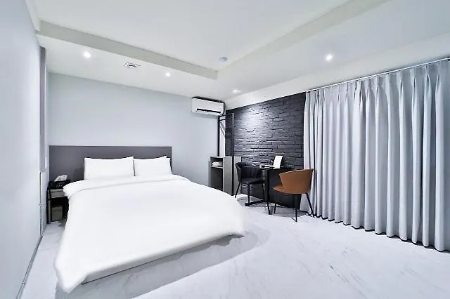 Lenis Seomyeon Motel